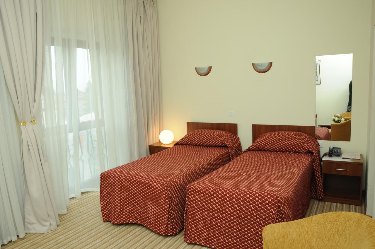 Hotel Shirok Sokak Bitola Ngoại thất bức ảnh