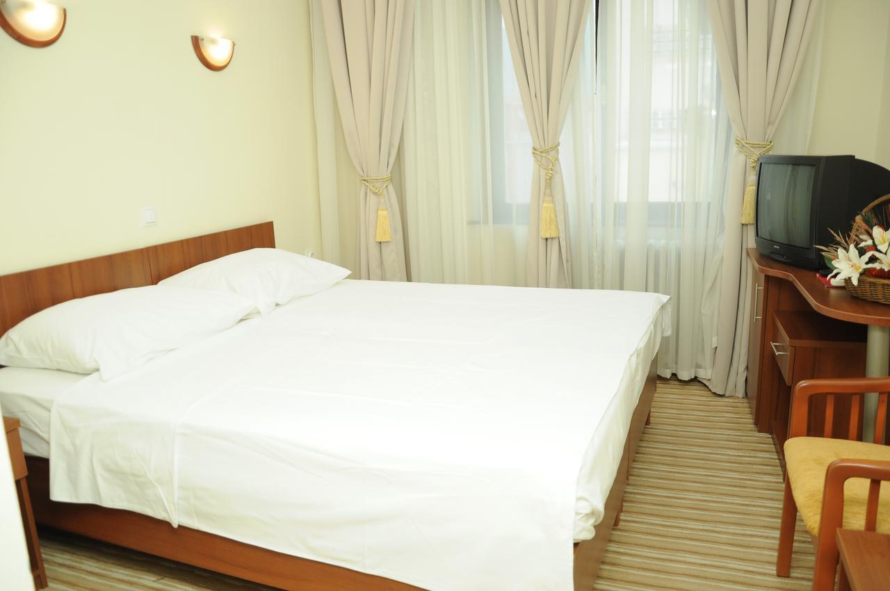 Hotel Shirok Sokak Bitola Ngoại thất bức ảnh