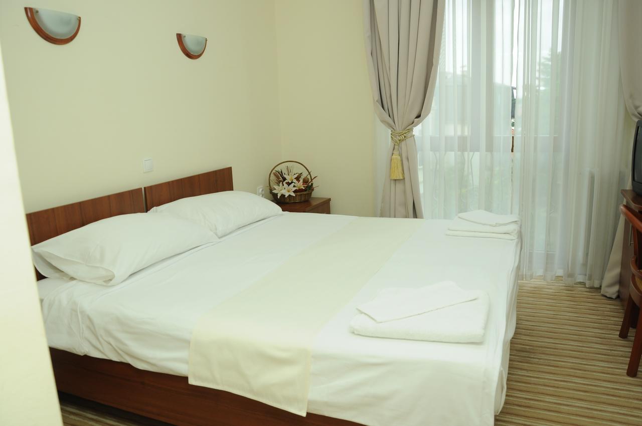 Hotel Shirok Sokak Bitola Ngoại thất bức ảnh